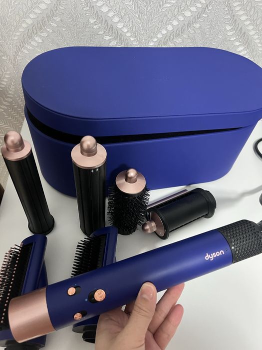 Продам фен стайлер дайсон