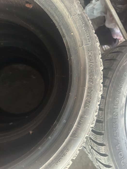 Зимние шины 215/45/17
