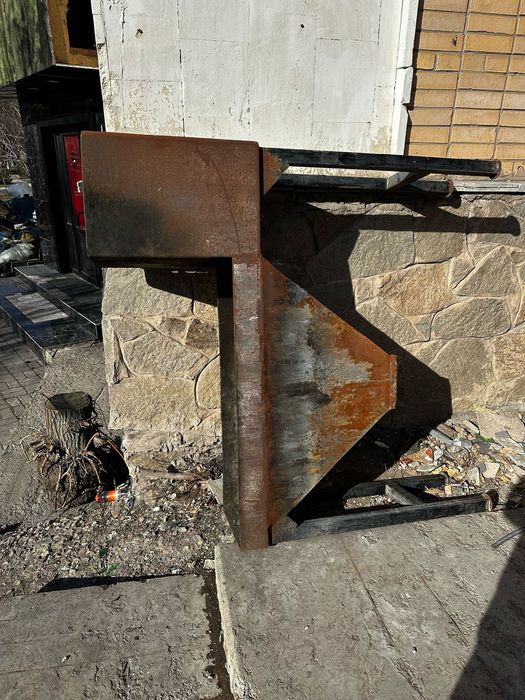 Продам МАНГАЛ в отличном состояний