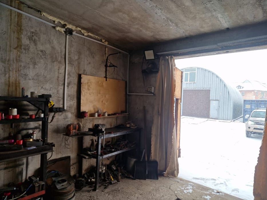 Продам гараж,в районе Орджоникидзе