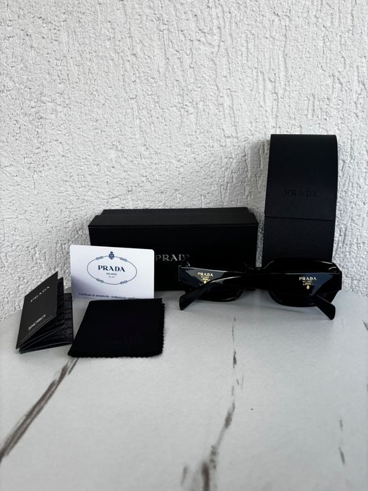 Ochelari Prada-Cadou Perfect-Noi-Urgent