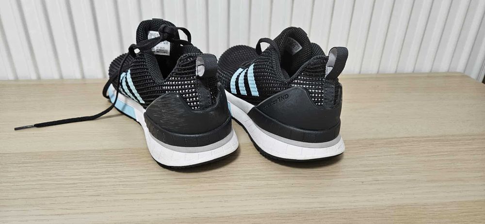 Adidasi Questar TND W