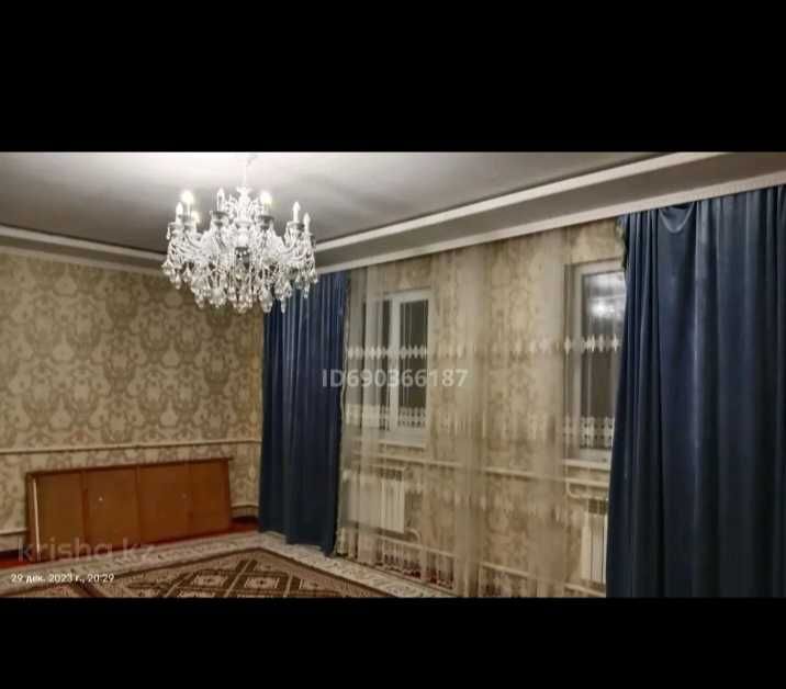 Үй сатылады 4 бөлмелі