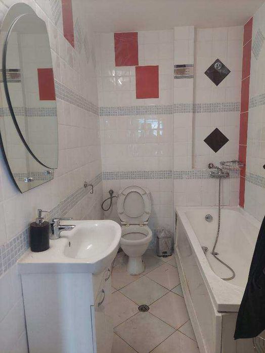 Дава се под наем Тристаен апартамент в София, Лозенец - 80 кв.м за 600 € - Снимка #4