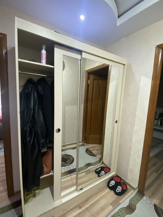 Шкаф для прихожей