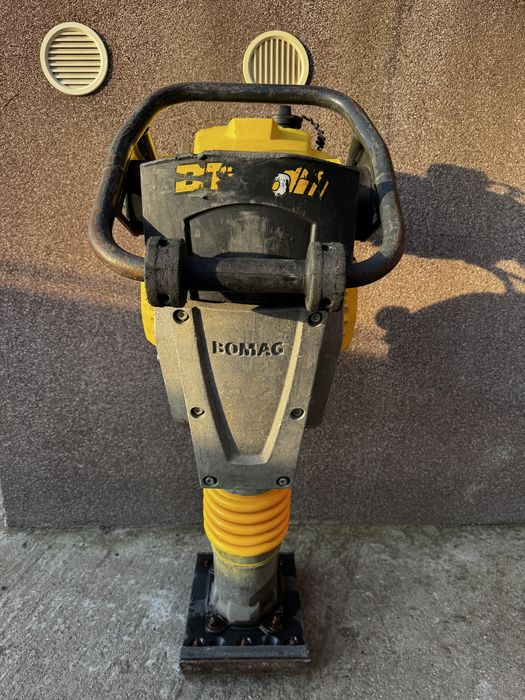 Mai compactor Bomag BT 60 58kg 3,8cai