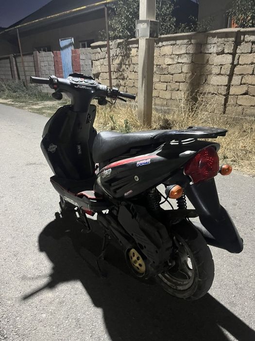 Продам скутер ру8