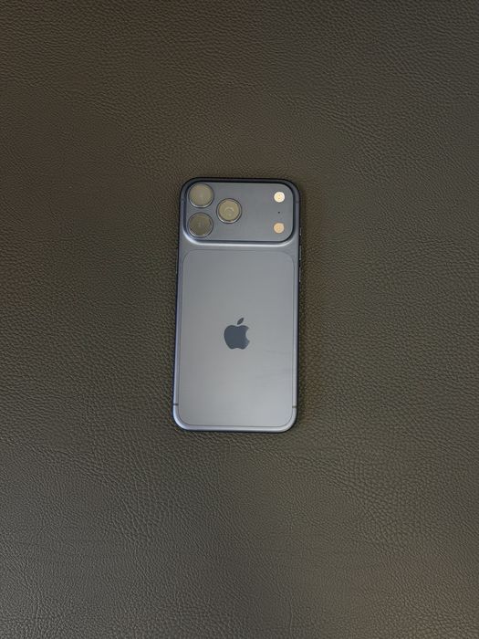 iPhone 17 PRO MAX 81 цикъла
