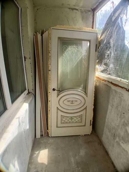Продам б/у шкаф двери