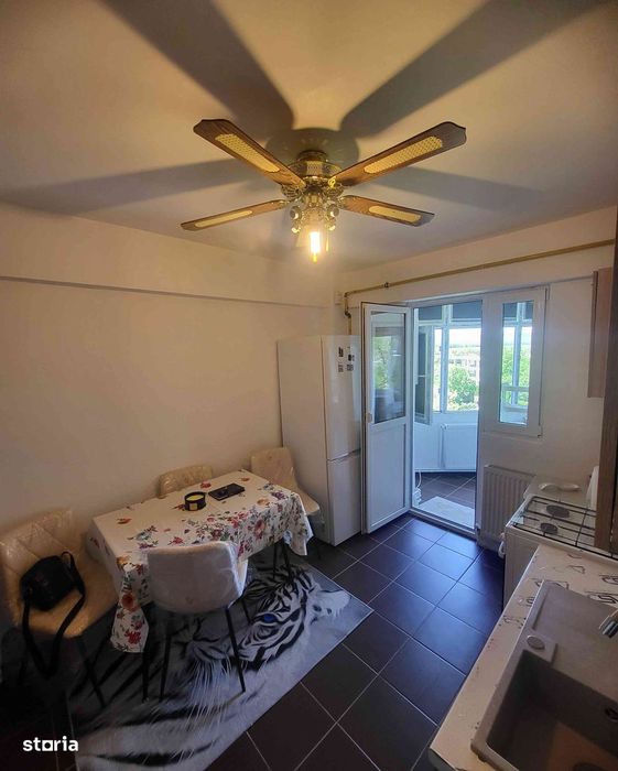 Apartament 2 camere decomandate, strada Bradului