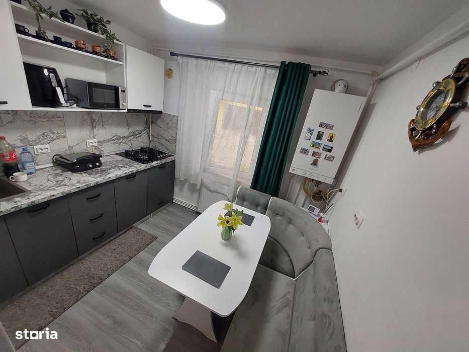Vindem Apartament 2 camere Super,RENOVAT mobilat si utilat