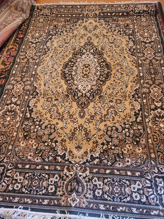 Продаются ковры разных размеров