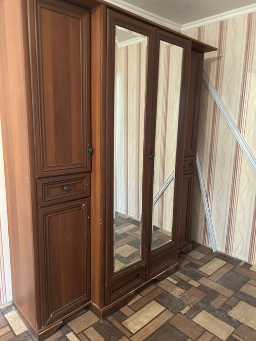 Продам шкаф для хр одежды