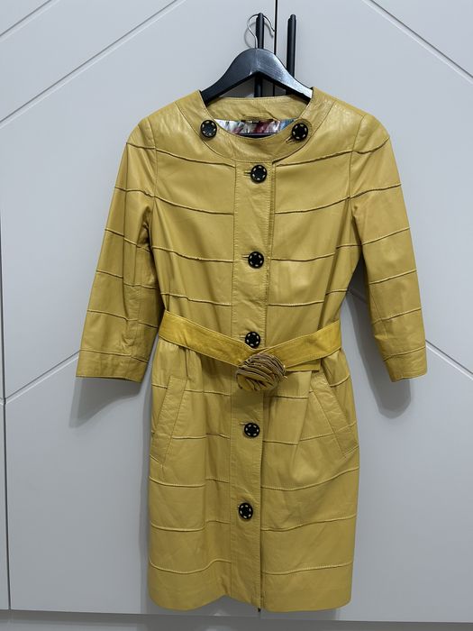 Плащ кожаный женский