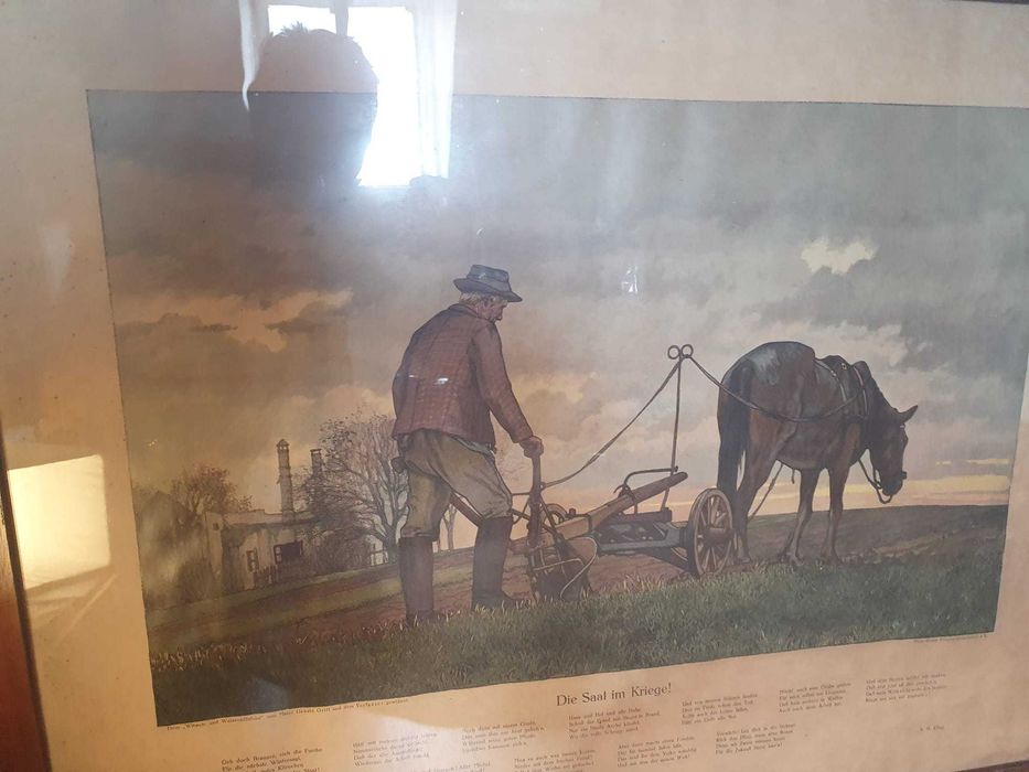 tablou cu rama lemn cu  imagine un taran ce ara 68 x 86,5 cm