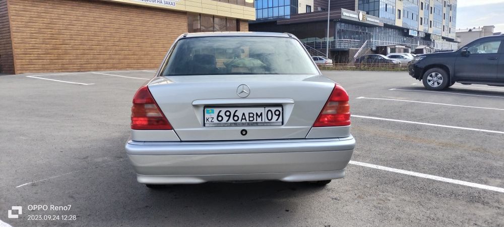 Продам Мерседес бенз С180