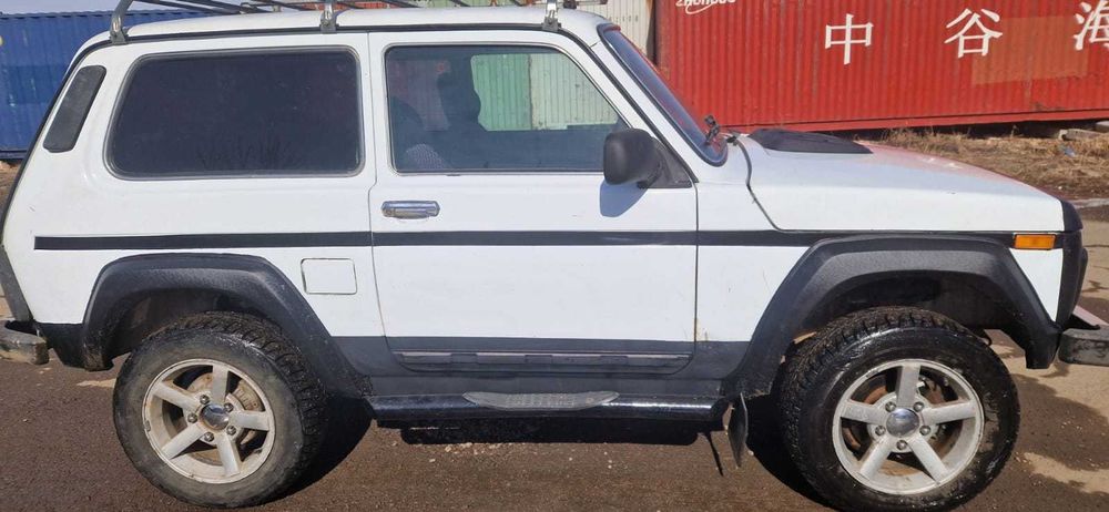 Нив 21214 для рыбалки и деревни