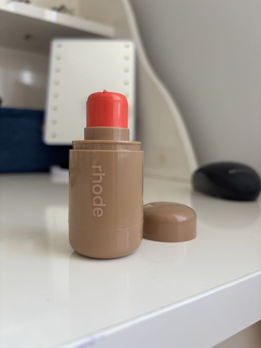 Rhode руж juice box