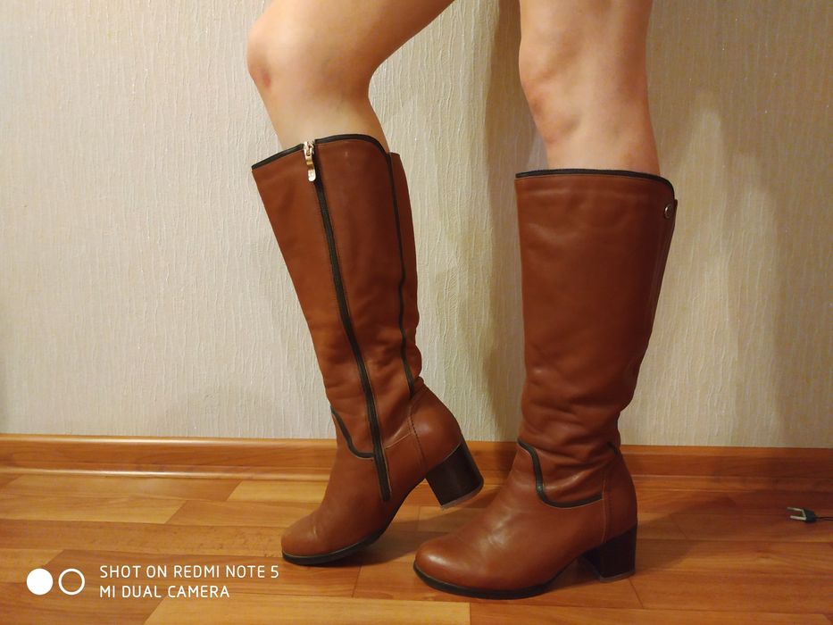 Продам кожаные сапоги. Демисезонные.