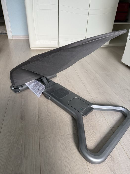 Шезлонг ErgoBABY