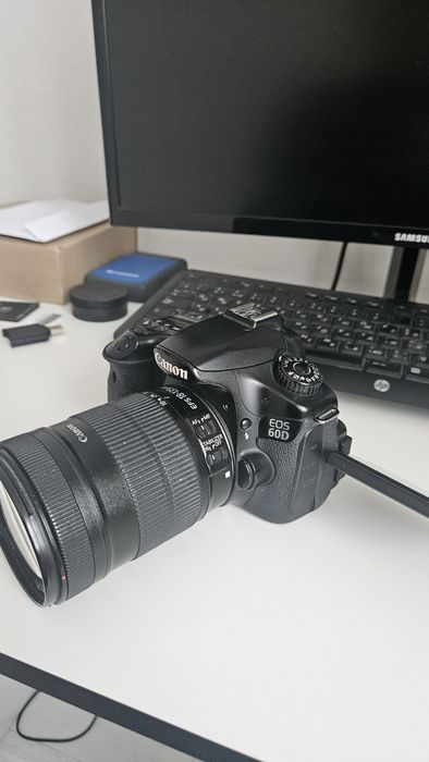 Фотоаппарат Canon 60d