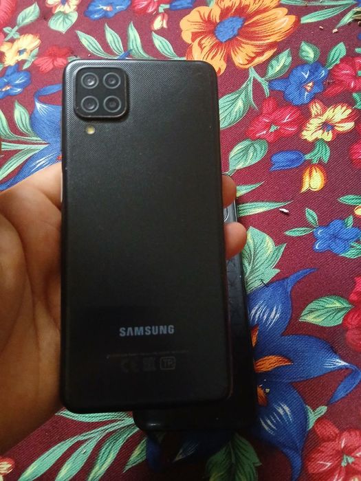 Samsung a12 xotira 64