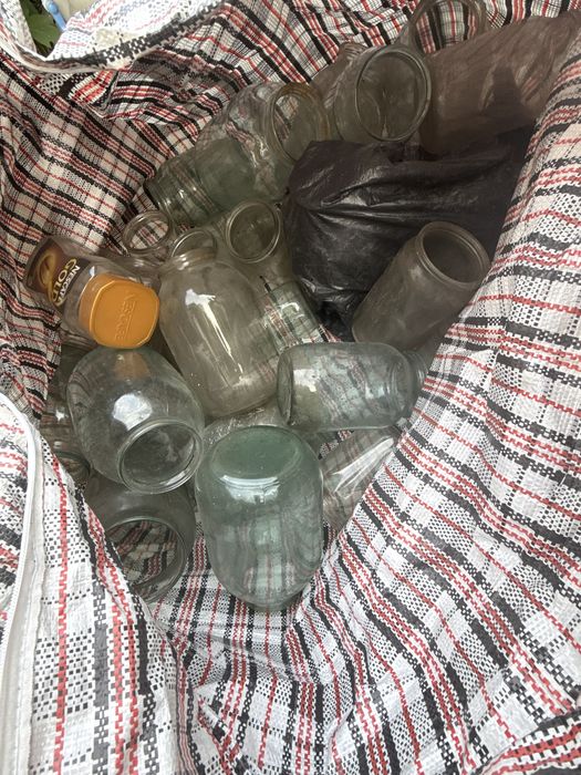 Продам  банки по 150 тг
