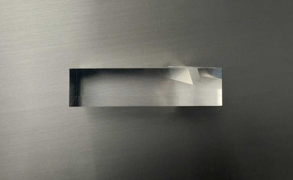 Плексигласова стойка/основа квадратна