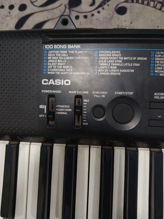продам синтезатор casio-1200