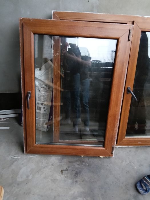 Vând geamuri termopan și ușă cu tot cu tot cu plasă