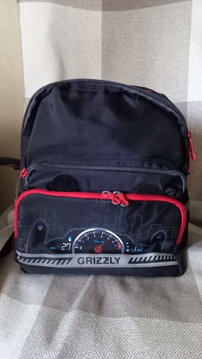 Продам рюкзак для мальчика