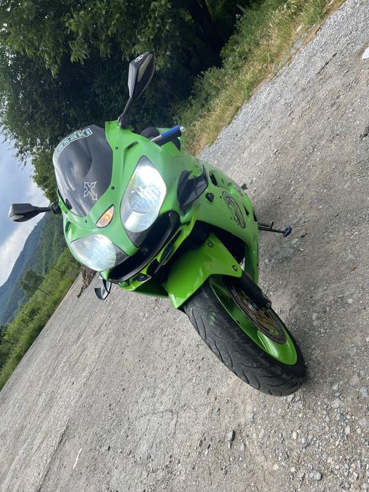 Kawasaki zx9r 2004