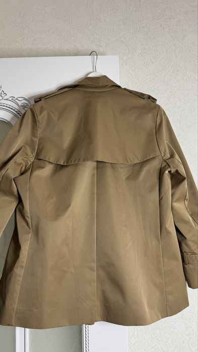 Бомбер и укороченный тренч