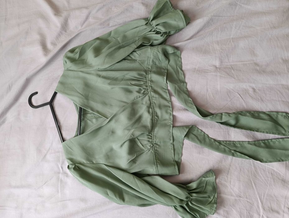 Блуза с връзки на гърба Shein