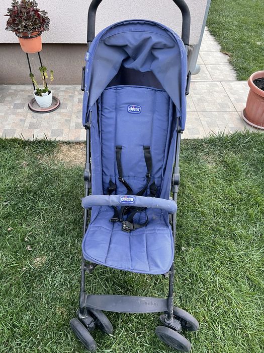 Carucior tip umbrela