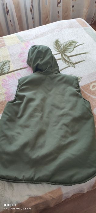 Срочно! Продам жилетку .