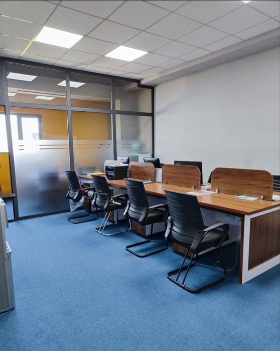 Паркентский сдаётся офис 40м2 .с доступом 24/7+ Мебель и  техника!