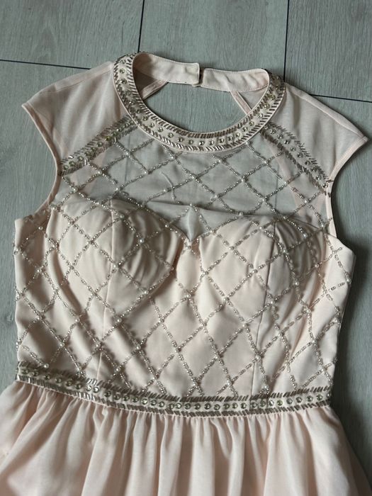 Рокля на марката Chi Chi London