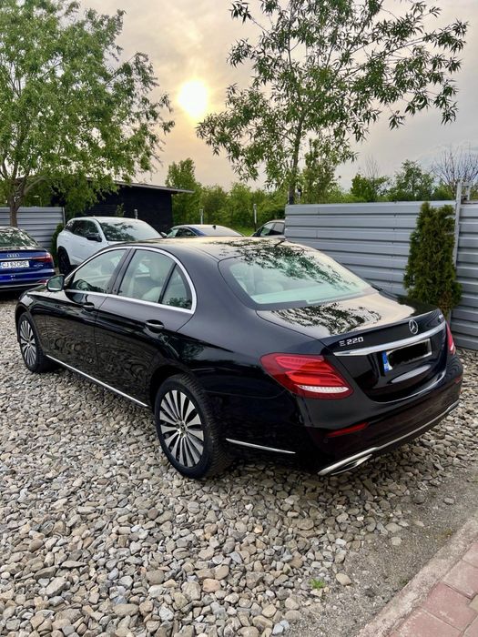 Mercedes E 220 D 4matic, avariat, AVARIATE