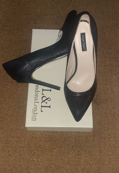 Pantofi cu toc marimea 38