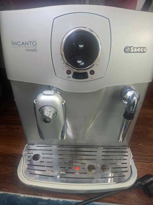 Продам кофемашину Saeco InCanto Rondo в рабочем состоянии