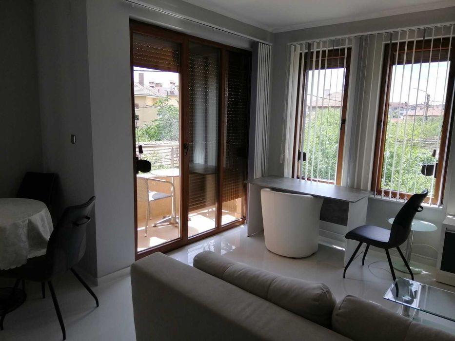 Дава се под наем Двустаен апартамент в Казанлък - 65 кв.м за 398.82 € - Снимка #3