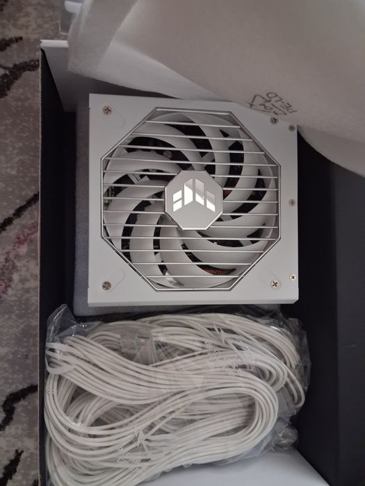 Sursă asus tuf 1000w