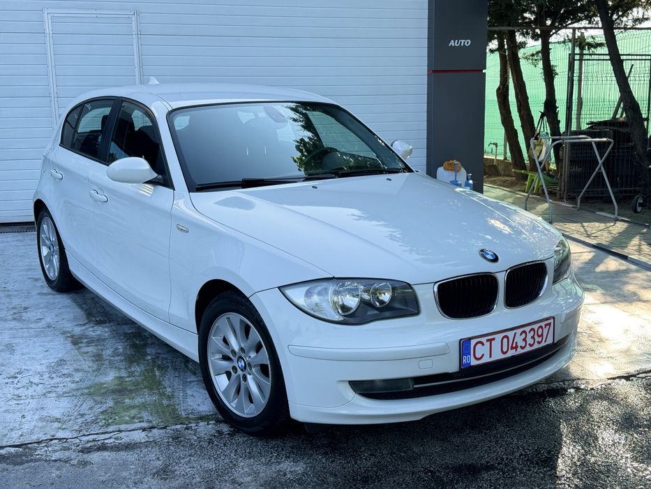 Bmw Seria 1 //Pilot//Clima cu Ac//Senzori//Keyless//Comenzi//Istoric Complet//