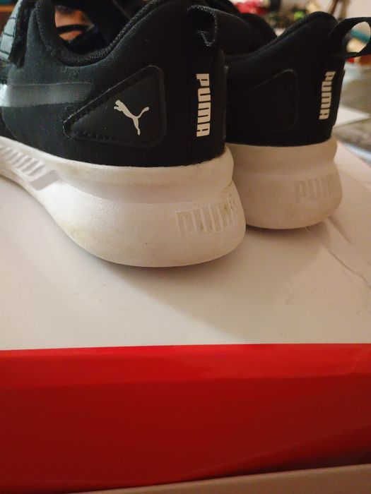 Маратонки Puma .