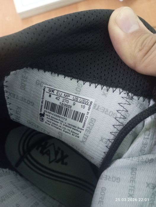 Продам демисезонные берцы 42 размер