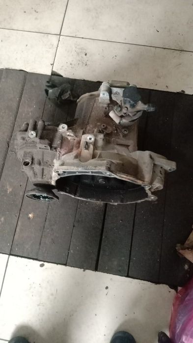 Продам коробку пассат б3