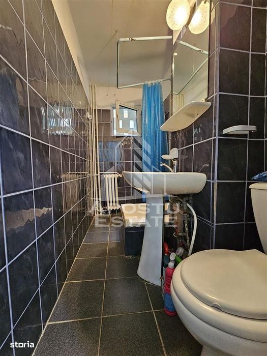 Apartament o camera decomandat zona Take Ionescu