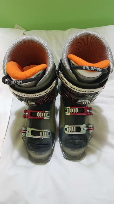schiuri echipament ski clapari bete bocanci snowboard boots