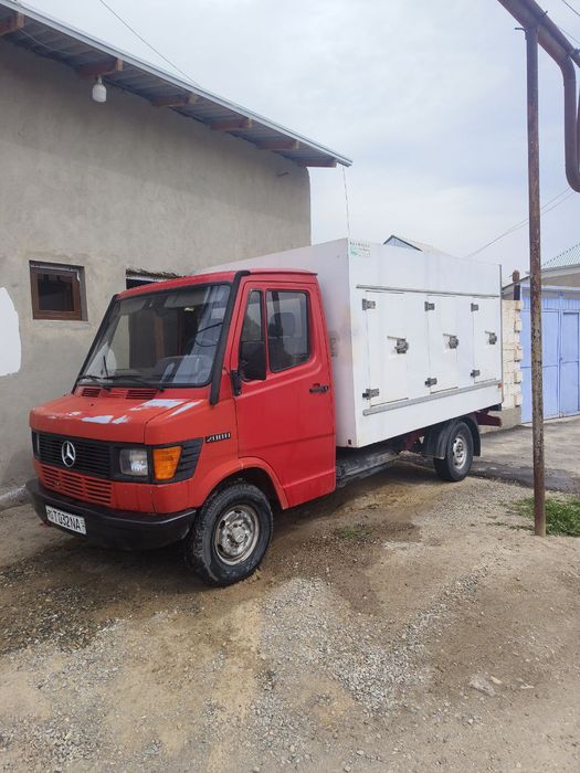 Мерседес Бенс рефрожератор